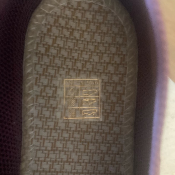 PURPLE COMFORT KNIT SLIP ONS: Like New - Picture 8 of 8